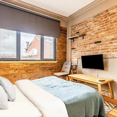 Cozy And Charming Studio Flat In Beyoglu